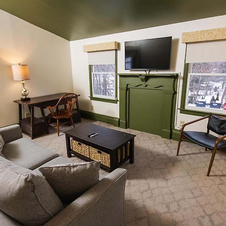 The Whitlock Hotel Lenox Luaran gambar