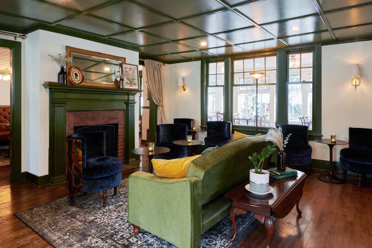 The Whitlock Hotel Lenox Luaran gambar