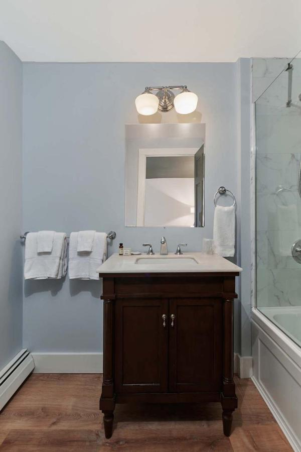 The Whitlock Hotel Lenox Luaran gambar