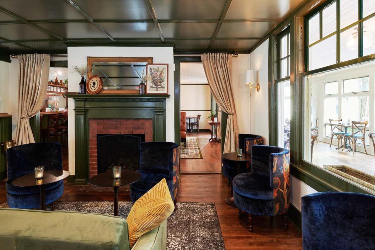 The Whitlock Hotel Lenox Luaran gambar