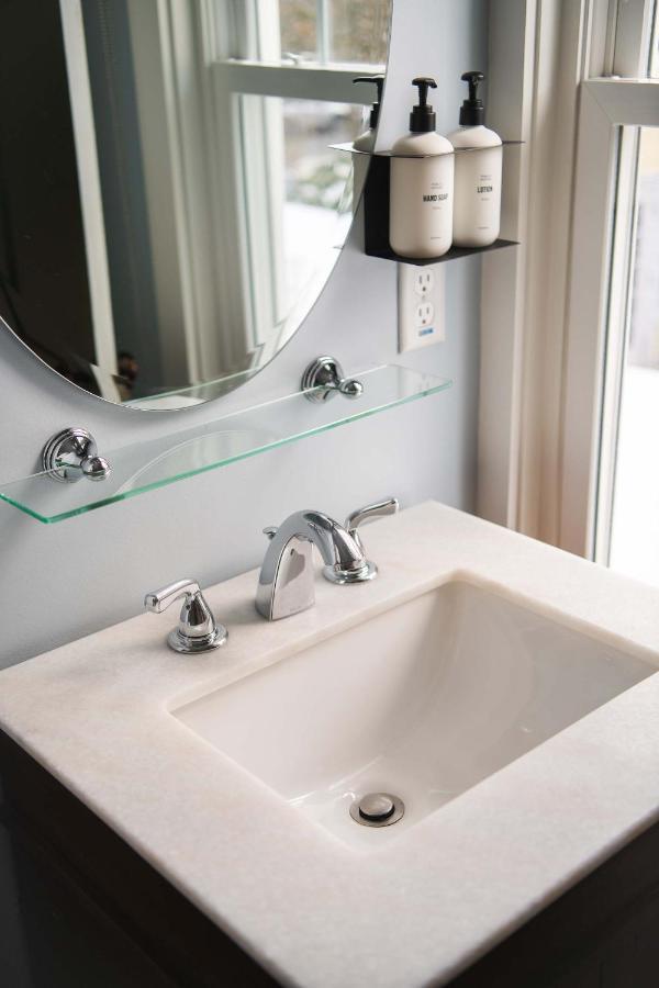 The Whitlock Hotel Lenox Luaran gambar